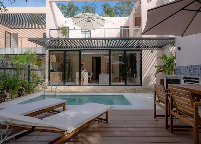 The Hibiscus House Holiday home