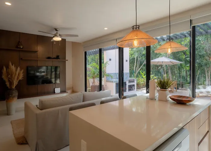 The Hibiscus House *