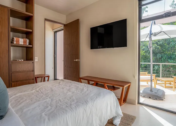 The Hibiscus House * Tulum