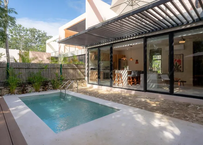 The Hibiscus House